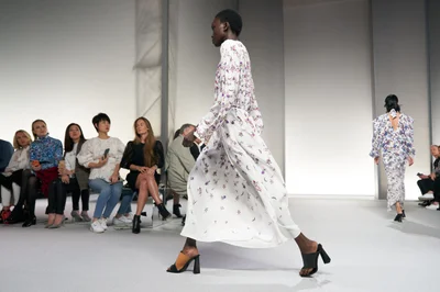 Look 11